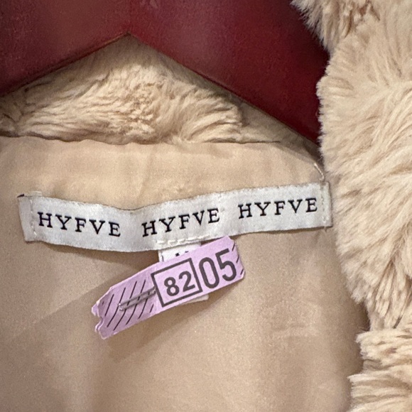 Steve Madden Cream Teddy Jacket - Picture 2 of 3